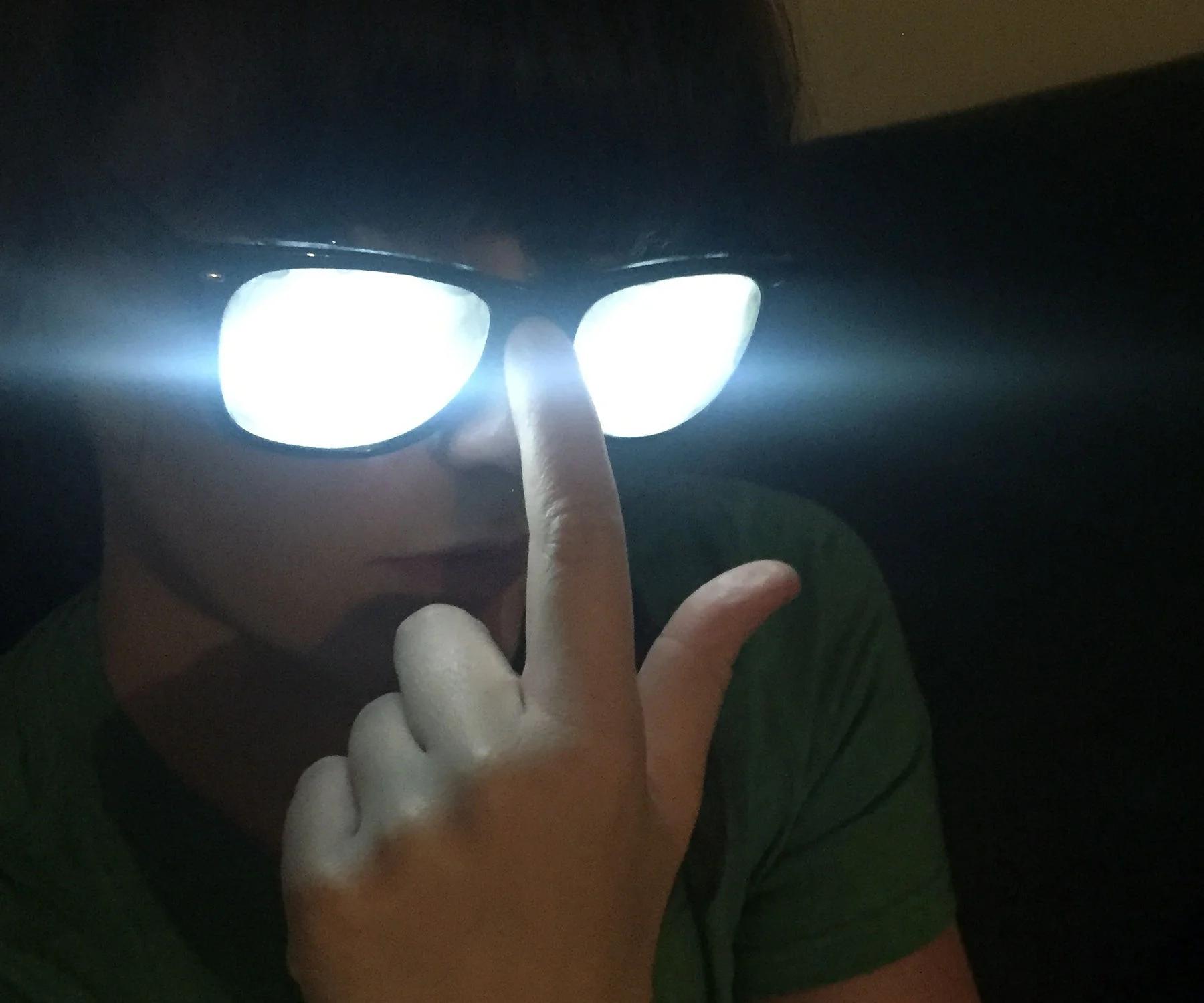 anime glasses shine - How do I reduce the shine on my glasses