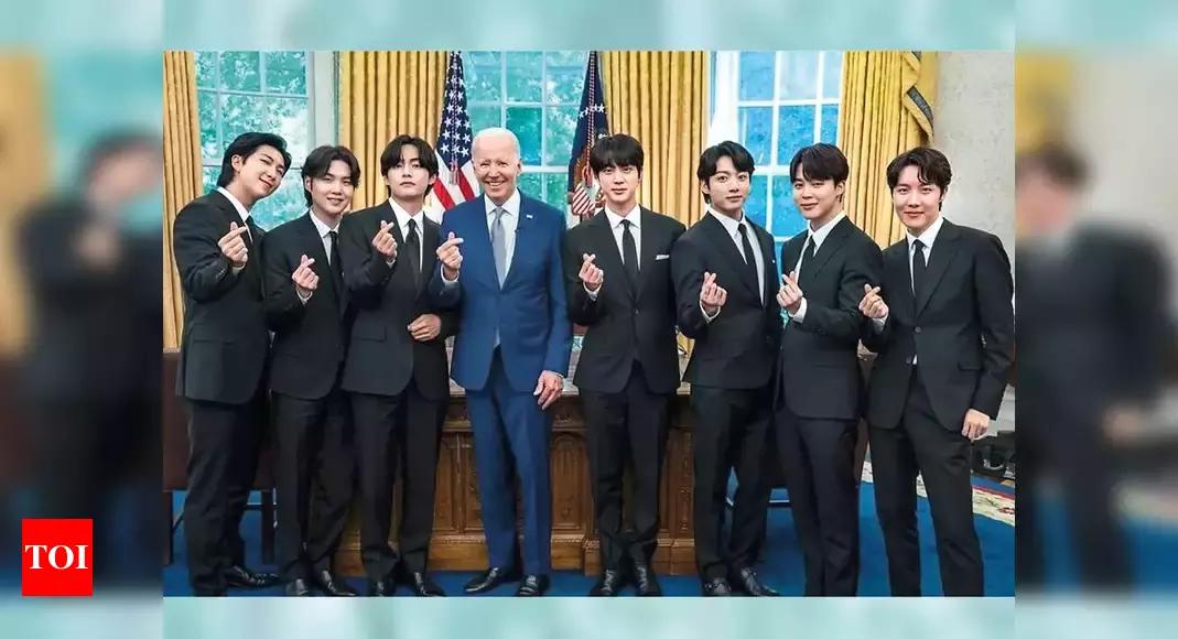 El Significado del 'Finger Heart' en el Anime y la Cultura Pop Coreana - Is finger heart romantic finger heart anime - Is finger heart romantic
